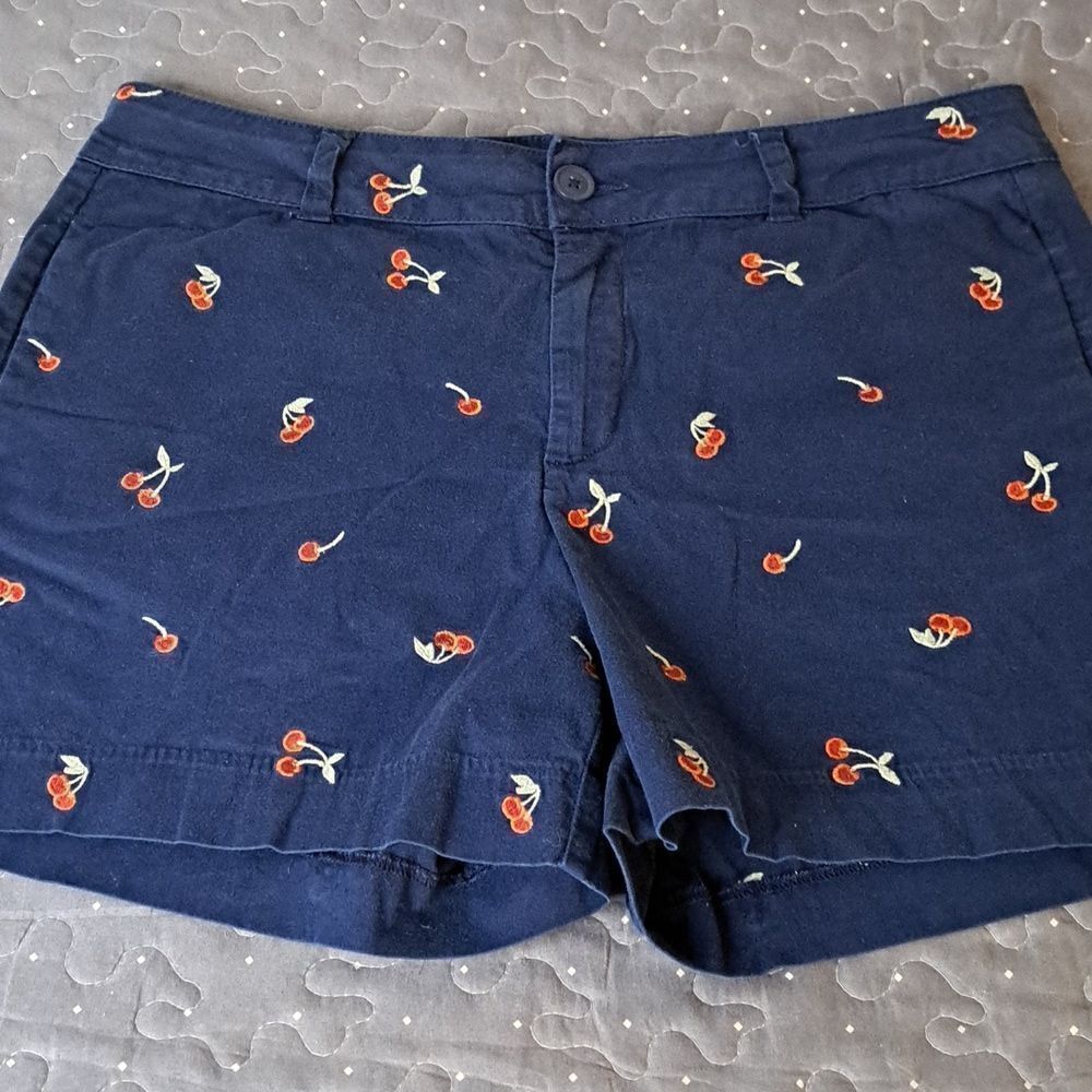 St John's Bay blue cherry shorts size 12
